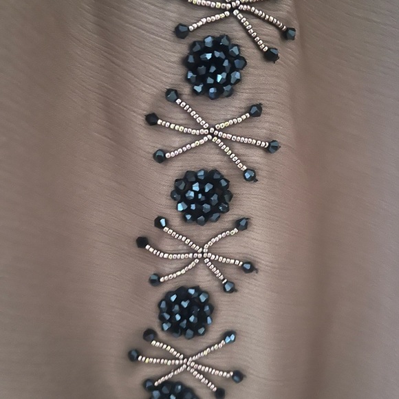 Beautiful dress bought in Abu Dhabi for entering the Mosque - Picture 4 of 6